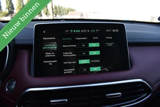 MG EHS 1.5 TGDI Luxury Plug In Hybrid PANORAMADAK/LEDER/DODE HOEK DET./VOL!/ETC.! / 18