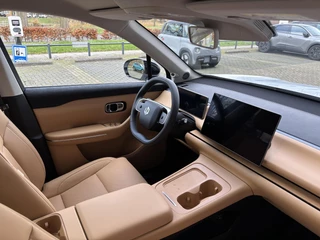 Leapmotor C10 REEV 28.4kWh Design / 15