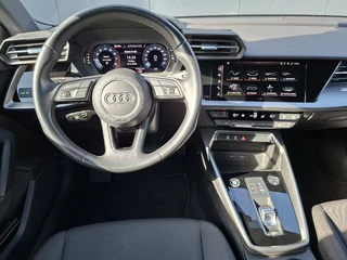 Audi A3 Limousine 30 TFSI AUTOMAAT * Carplay * Climate Control * Parkeersensoren * / 37
