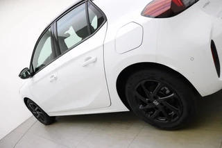 Opel Corsa 1.2 GS Line 100 PK | Navigatie | Climate control | Camera | LED | Zwart dak | Lichtmetalen velgen / 17
