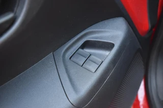 Toyota Aygo 1.0 VVT-i x-fun 100% Dealer onderhouden | 5-Deurs | Airco | 12 mnd BOVAG garantie | Whatsapp 06-53188999 / 13