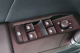 CUPRA Formentor 1.4 e-Hybrid Business Stuur-Stoelverwarming Achteruitrijcamera Keyless Apple Carplay / 31