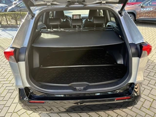 Toyota RAV4 2.5 Plug-in Hybrid AWD Style STUUR & STOELVERWARMING (OOK ACHTER) PDC V+A ELEK. ACHTERKLEP / 23