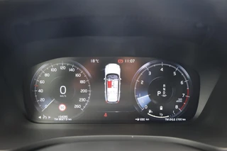 Volvo V60 2.0 B3 Momentum Advantage|Automaat|Trekhaak|Applecarplay/android auto|Camera|Cruise control / 27