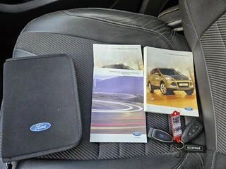 Ford Kuga 1.6 Titanium NAVI PDC TEL LM LEER TREKHAAK / 44