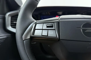 Opel Mokka Electric GS 54 kWh | Navigatie | Camera | Climate control | Stuurwielverwarming | Lichtmetalen velgen | Keyless | Cruise control adaptive / 20