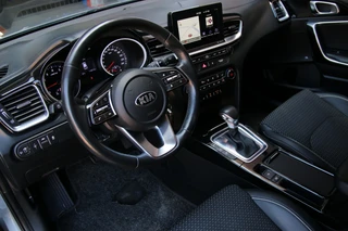Kia Ceed 1.4 T-GDi Dyn.PlusL / 4