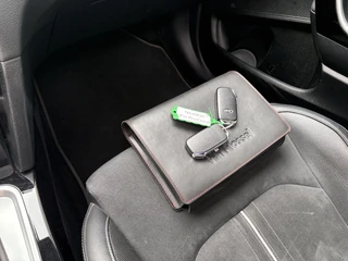 Kia ProCeed 1.5 T-GDi 160pk Automaat GT-PlusLine  SCHUIFDAK/JBL/CAMERA/DODEHOEK/AFN.TREKHAAK/18INCH / 37