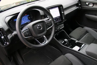 Volvo C40 Recharge Core 69 kWh / 5