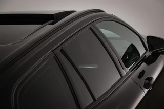 Volvo V60 2.0 B4 Ultimate Dark | PANORAMADAK | HEAD UP | STANDKACHEL | ACHTERBANKVERWARMING | 360 CAMERA | 20" / 11