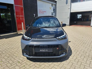 Toyota Aygo X Hybrid 115 GR Sport CABRIODAK NIEUW IN DE SHOWROOM DIRECT LEVERBAAR 18'' LM-VELGEN PDC STOELVERWARMING AD-CRUISE / 23