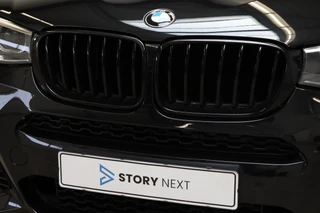 BMW X4 M40i High Executive M Sport Pakket Automaat  / Navigatiesysteem Professional / Schuif-/kanteldak / 20 Inch / Shadow Line / Leder / Extra Getint Glas / Stoelverwarming / Hifi / LED / Parkeersensoren voor+achter / Lichtpakket / 12