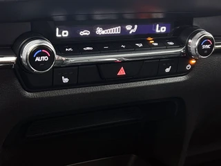 Mazda CX-30 2.0 e-SkyActiv-G M Hybrid Homura | Adaptive Cruise | Stoelverwarming | CarPlay | HUD | Camera | Parkeersensoren / 33