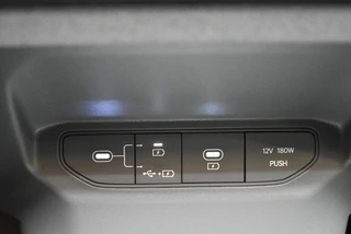 KIA Ev3 81,4 kWh 204pk Plus Advanced TREKHAAK / 29