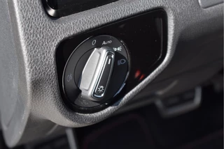 Volkswagen Golf 2.0 TSI GTI TCR Performance Pack Executive 290 pk Nardo Grey | Vol | Keyless | Pano | Camera | Carplay | Adapt.CC | Full LED | Historie / 41