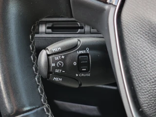 Peugeot 3008 1.2 PureTech Allure|Panorama|Trekhaak|NW Riem / 20