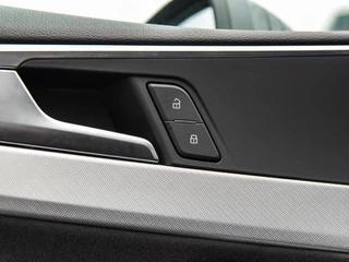 Audi A5 Sportback 2.0 TDI 190 PK S-tronic Aut. Sport Pro Line Trekhaak Camera Xenon Navigatie 18" / 44