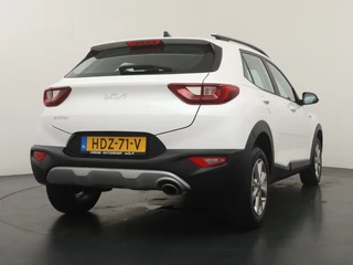 Kia Stonic 1.0 T-GDi MHEV DynamicLine  - Apple Carplay/ Android Auto - Cruise Control - Airco - Achteruitrijcamera - Fabrieksgarantie tot 02-2032 of 150.000km / 8