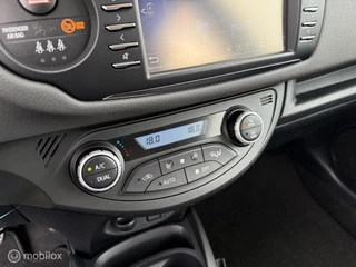 Toyota Yaris 1.5 Hybrid Dynamic / Invalide Auto / Cam / Navi / 25