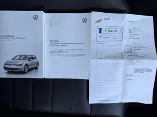 Volkswagen Golf 1.0 TSI / Apple CarPlay-Android / LEDER interieur + Stuur / Licht & Zicht Pakket / ALL-Season / 1e Eigenaar / 22