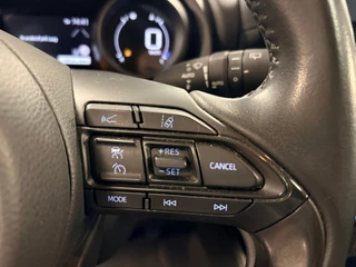 Toyota Yaris 1.5 Hybrid Style / LED / head-up / panoramadak / camera / keyless / 16