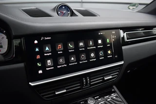 Porsche Cayenne Coupé 3.0 E-Hybrid Platinum Edition *Krijt* | Sportuitlaat | Panorama | ACC | Trekhaak | Ventilatie | Achterasbesturing | Bose | Head-Up | 22'' Wielen | / 12