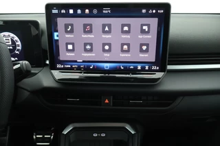 Volkswagen T-Roc 1.5 eTsi 150pk DSG R-Line First Edition Trekhaak Camera Keyless Stoelverwarming Virtual Cockpit Carplay / 15