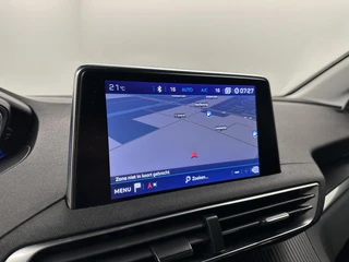 Peugeot 3008 1.2 PureTech Blue lease Executive Avantage NAVI CARPLAY CRUISE ECC TREKHAAK. / 24