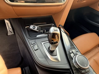 BMW 4 Serie Cabrio 428i High Executive  | Bi-Xenon | Navi | Sportstoelen | Nek- en Stoelverwarming | PDC | Bluetooth / 33