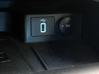 Ford Focus Wagon 1.5 EcoBoost Active Business Automaat | Adaptive Cruise | Stoelverwarming | Camera | Parkeersensoren | Trekhaak / 30