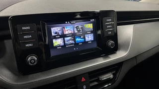 Skoda Kamiq 1.0 TSI Ambition CAMERA CARPLAY LED CRUISE DAB. / 31