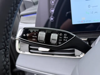 Omoda 5 EV Premium 61 kWh  - Schuif/kantel dak - Adaptieve cruisecontrol - Sfeerverlichting - Apple Carplay - Android Auto 7 Jaar of 150.000km Fabrieksgarantie / 25
