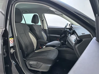 Skoda Kamiq 1.0 TSI 110pk DSG Business Edition LED Virtual Cockpit Stoelverwarming DAB+ App-Connect / 6