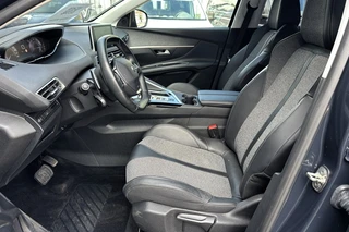 Peugeot 3008 1.2 PureTech Allure / 13