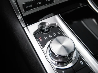 Jaguar XF 2.2d R-Sport Schuifdak | Xenon | Keyless | Leder/Alcantara | Camera | Stoelverwarming | Meridian | PDC v+a / 37