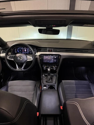 Volkswagen Passat 1.6 TDI R-line Pano Virtual Trekhaak NAP / 12