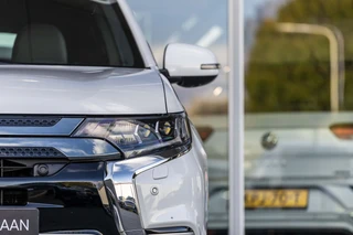 Mitsubishi Outlander 2.4 PHEV Instyle  | SOH 93% | Pano | 360° Camera / 21