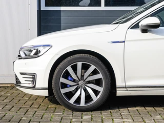 Volkswagen Passat Variant 1.4 TSI GTE Connected Series Camera | Full LED | App-connect | Comfortstoelen | PDC v+a | / 20