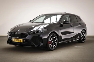 BMW 1-serie 123 xDrive | INNOVATION PACK | PANORAMADAK | STUURVERWARMING | MASSAGE | HEAD UP | 360 CAMERA | 19"