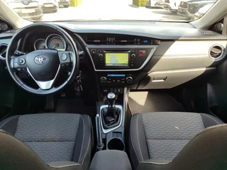 Toyota Auris 1.6 TREND TREKHAAK 1300KG TREKGEW 1E-EIG NL-AUTO DEALER ONDERHOUDEN STOELVERW 16'' LM-VELGEN CAMERA BLUETOOTH / 9