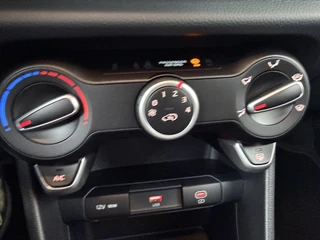 Kia Picanto 1.0 GDi DynamicPlusLine  Navigatie - Achteruitrijcamera - Apple & Android Carplay -Cruise control- LM Velgen Nieuw uit  voorraad leverbaar / 30