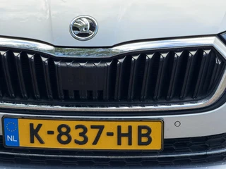 Škoda Octavia Combi 1.0 TSI Business Edition / 11