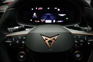 CUPRA Formentor 1.5 TSI e-Hybrid Business | NIEUW | ECLIPSE PACK | MATRIX LED | STUURVERWARMING | DAB | APPLE | CAMERA | 19" / 38