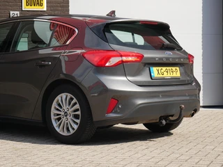 Ford Focus 1.5 EcoBoost Titanium Business NL Auto| Trekhaak| Dealer onderhouden / 23