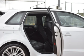 Audi A3 Sportback 1.5 TFSI CoD Sport S Line Edition 150 pk  | NL-Auto | Open dak | Carplay | Adapt.Cruise Control | Navi | Full LED | Onderh.historie / 12