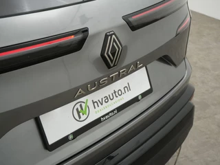 Renault Austral 1.3 MILD HYBRID 140PK EQUILIBRE  |  Pack City | Camera | Stoelverwarming / 52