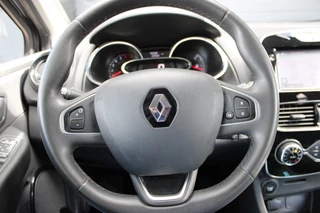 Renault Clio 0.9 TCE LIMITED Parkeer sensoren / Cruise control / Trekhaak / 24