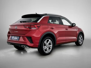 Volkswagen T-Roc 1.0 TSI R-Line | Camera | CarPlay | Adaptive Cruise | Digital Dash / 2