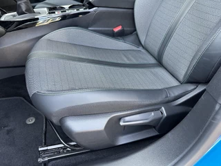 Peugeot 2008 1.2 Turbo 130 PK Allure Pack | Trekhaak 1200 KG | Navigatie | 3D Virtual Cockpit | Stoelverwarming | LED Verlichting | Half Lederen Bekleding | Keyless Start | Climate Control | Cruise Control | 17 Inch Lichtmetalen Velgen | / 11