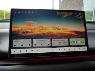 Leapmotor C10 Design REEV 28.4 kWh | Nieuwe auto | Gecombineerde actieradius WLTP 974km | 1500 kg Trekgewicht | Diverse kleuren leverbaar | Full options | Stuurverwarming | Stoelverwarming en koeling | Elektrisch verstelbare voorstoelen | Navigatie | Keyless entry & start | 20 inch lichtmetalen velgen | Led verlichting / 21